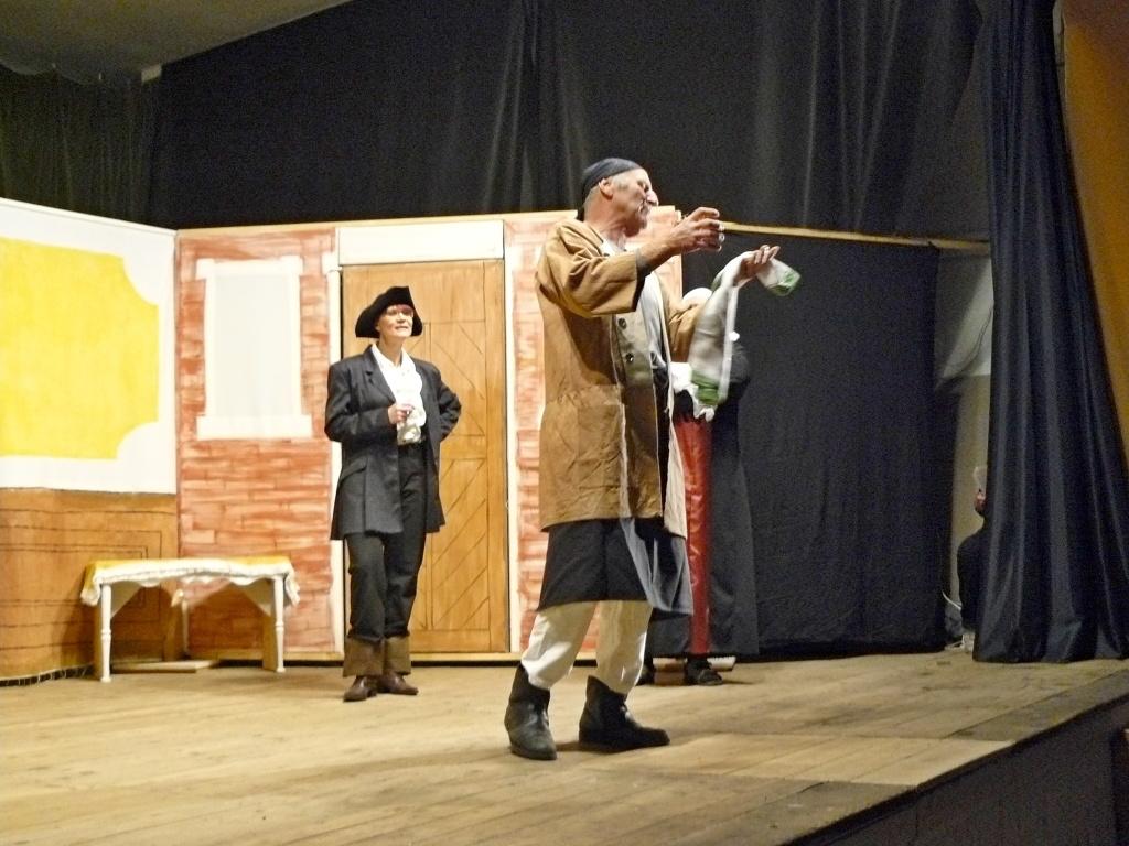 P1610328